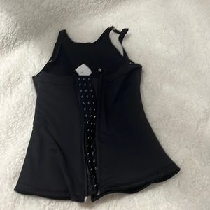 XS waist trainer hooks with zipper